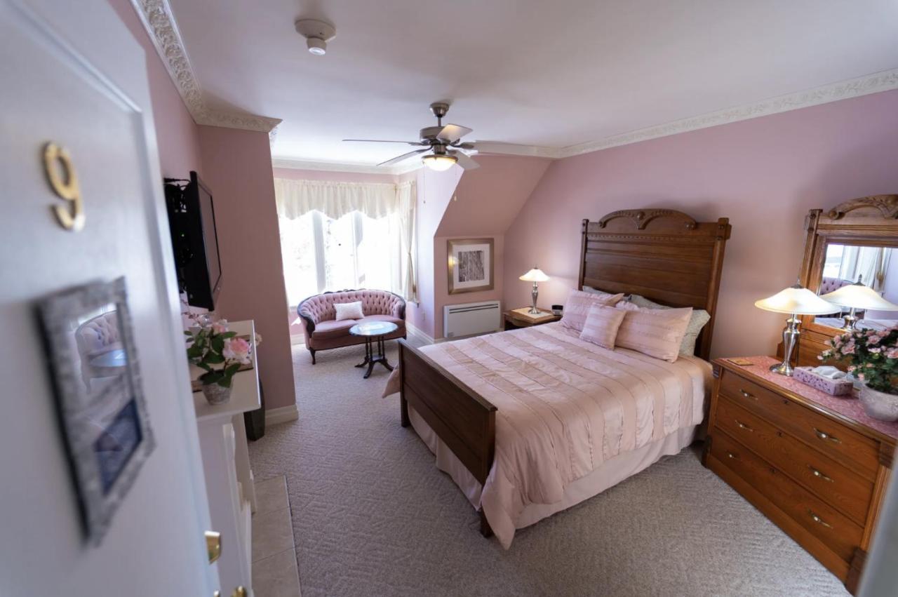 The Maple Inn Parrsboro Экстерьер фото