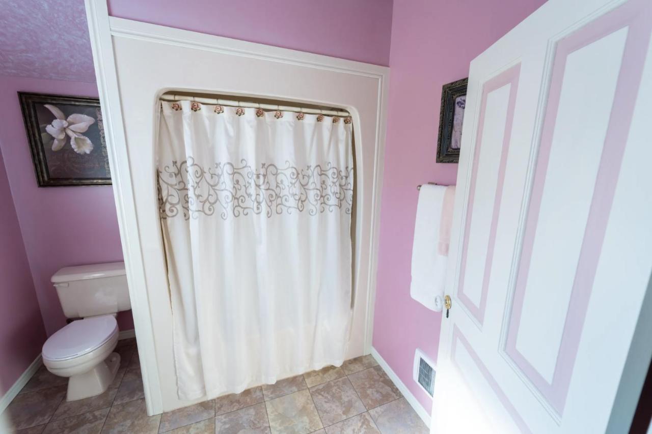 The Maple Inn Parrsboro Экстерьер фото