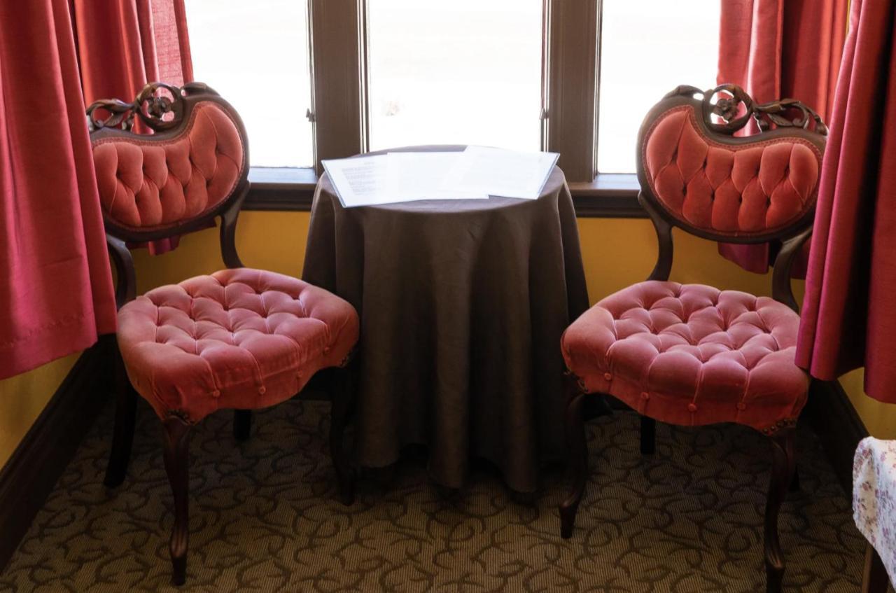 The Maple Inn Parrsboro Экстерьер фото