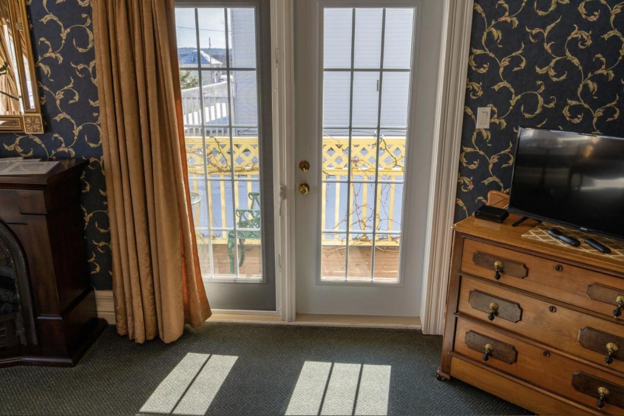 The Maple Inn Parrsboro Экстерьер фото